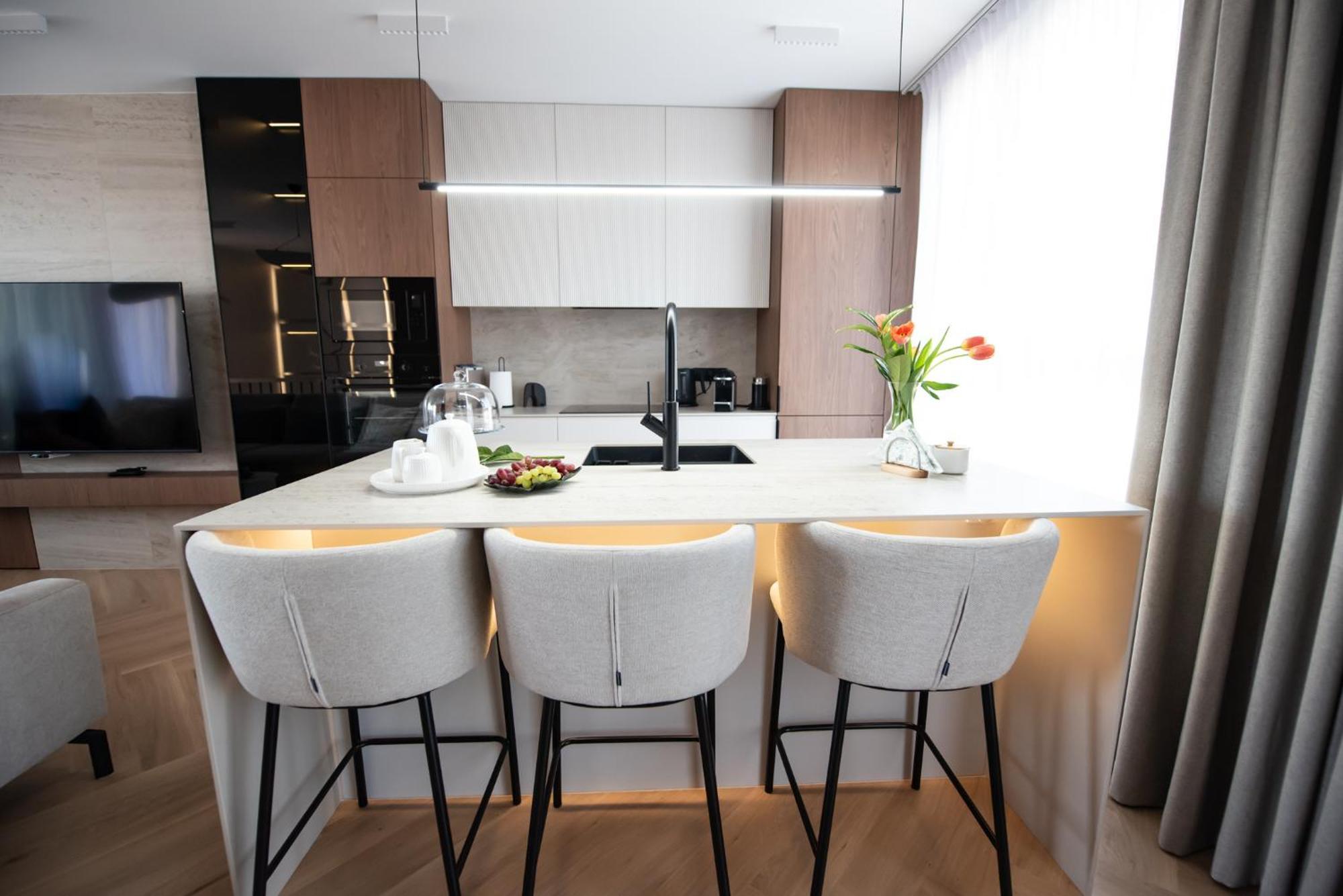 Luxury Penthouse With Large Terrace